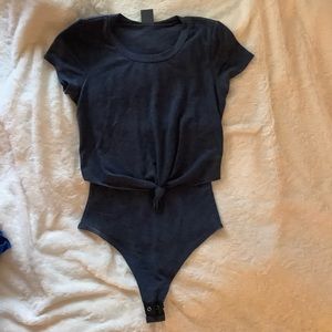 Short sleeve bodysuit